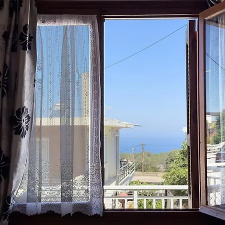 Maison Authentique Avec Grande Terrasse *