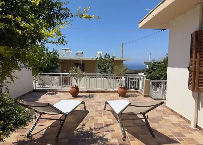 Maison Authentique Avec Grande Terrasse Case de vacanță *