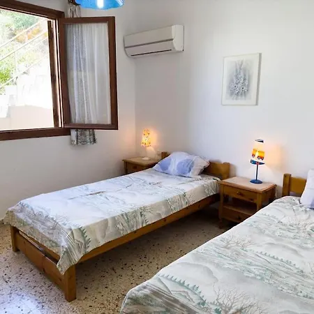 Nyaraló Maison Authentique Avec Grande Terrasse Kritinía