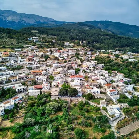Nyaraló Maison Authentique Avec Grande Terrasse