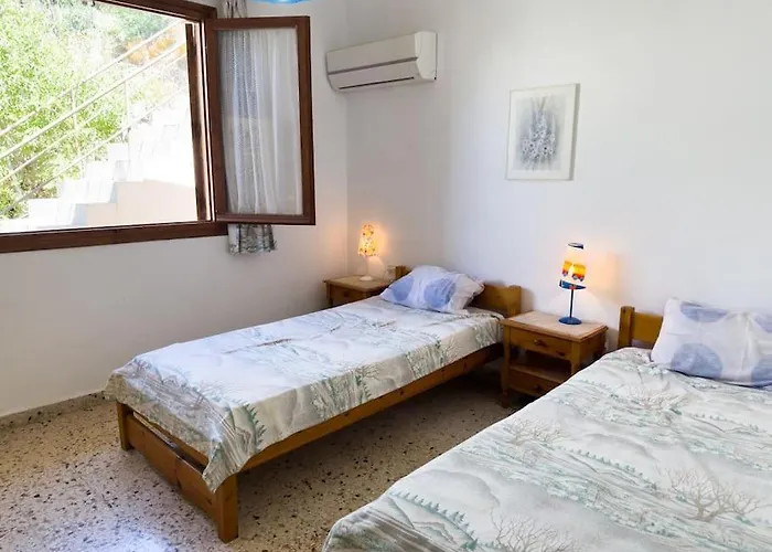 Nyaraló Maison Authentique Avec Grande Terrasse Kritinía