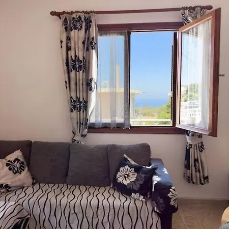 Maison Authentique Avec Grande Terrasse * Kritinía