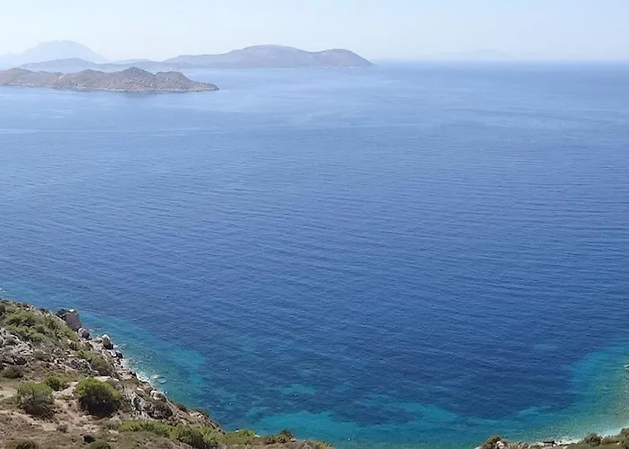 Maison Authentique Avec Grande Terrasse Holiday home