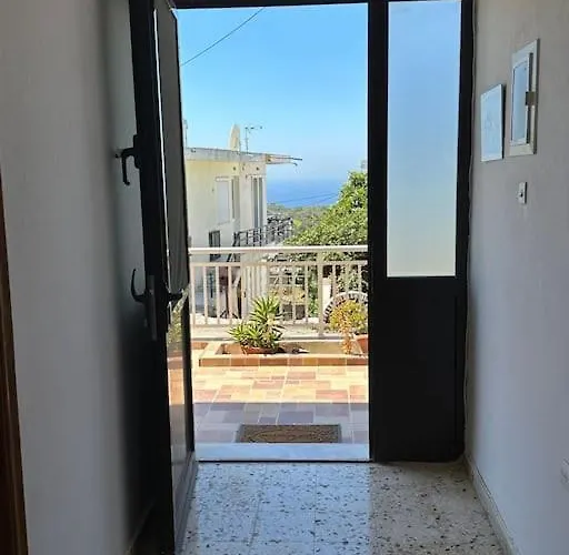 Maison Authentique Avec Grande Terrasse *