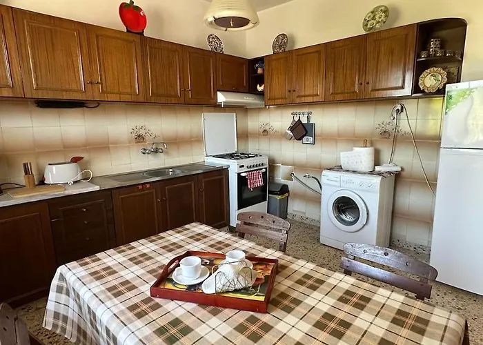 Maison Authentique Avec Grande Terrasse