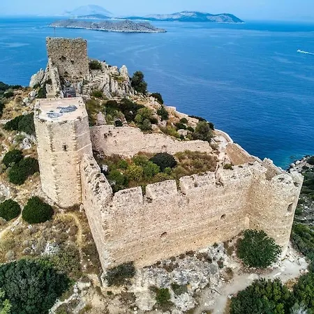 Maison Authentique Avec Grande Terrasse Σπίτι διακοπών *