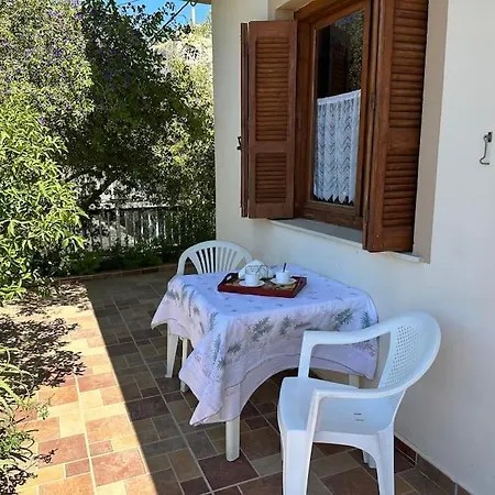 Maison Authentique Avec Grande Terrasse