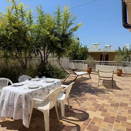 Maison Authentique Avec Grande Terrasse 別荘 Kritinía