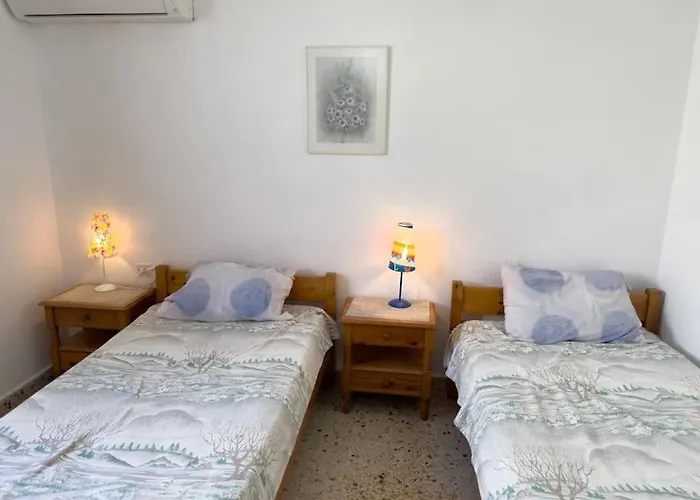 Maison Authentique Avec Grande Terrasse *