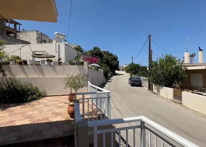 Maison Authentique Avec Grande Terrasse *