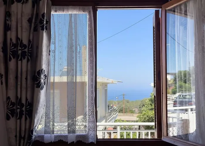 Maison Authentique Avec Grande Terrasse *