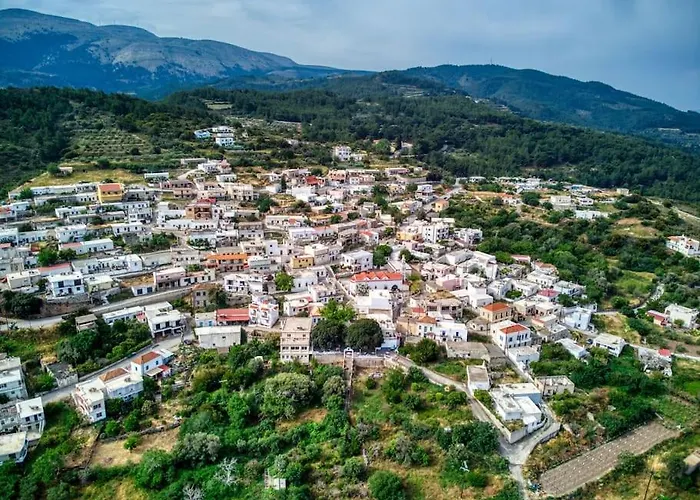 Nyaraló Maison Authentique Avec Grande Terrasse