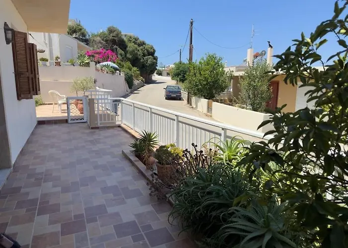 Maison Authentique Avec Grande Terrasse 度假居