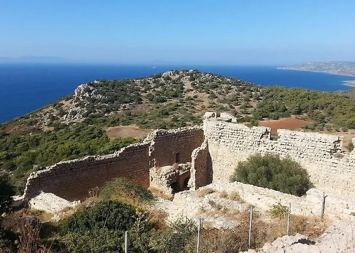 Maison Authentique Avec Grande Terrasse 度假居